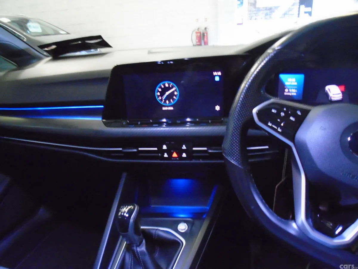 Volkswagen Golf Estate, Petrol, 2021, Blue
