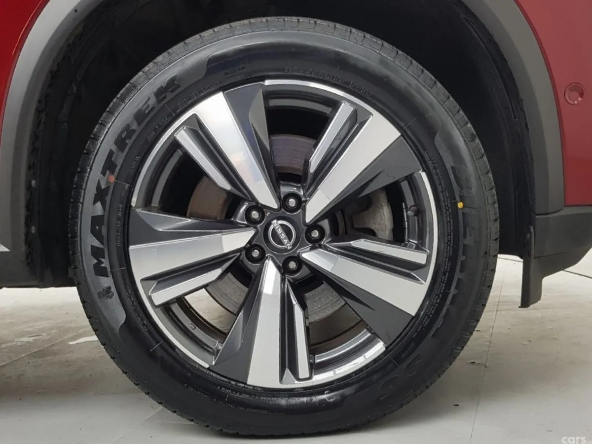 Nissan X-Trail SUV, Petrol Hybrid, 2023, Red