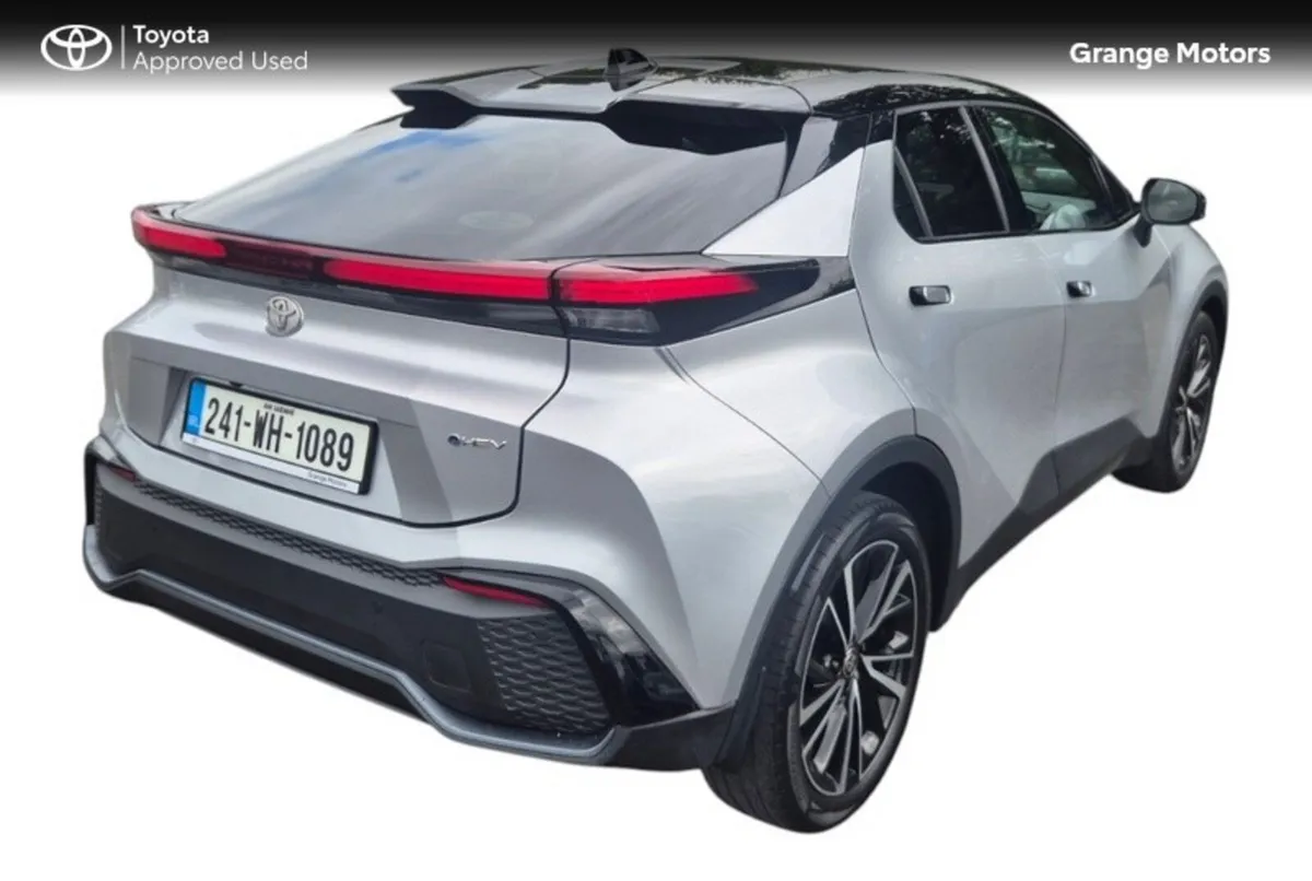 Toyota C-HR SUV, Petrol Hybrid, 2024, Silver