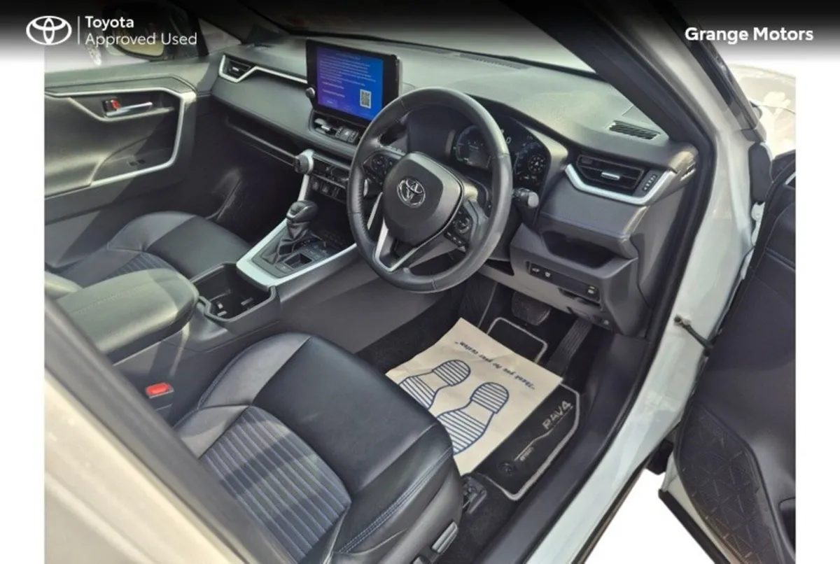 Toyota RAV4 SUV, Petrol Hybrid, 2023, White