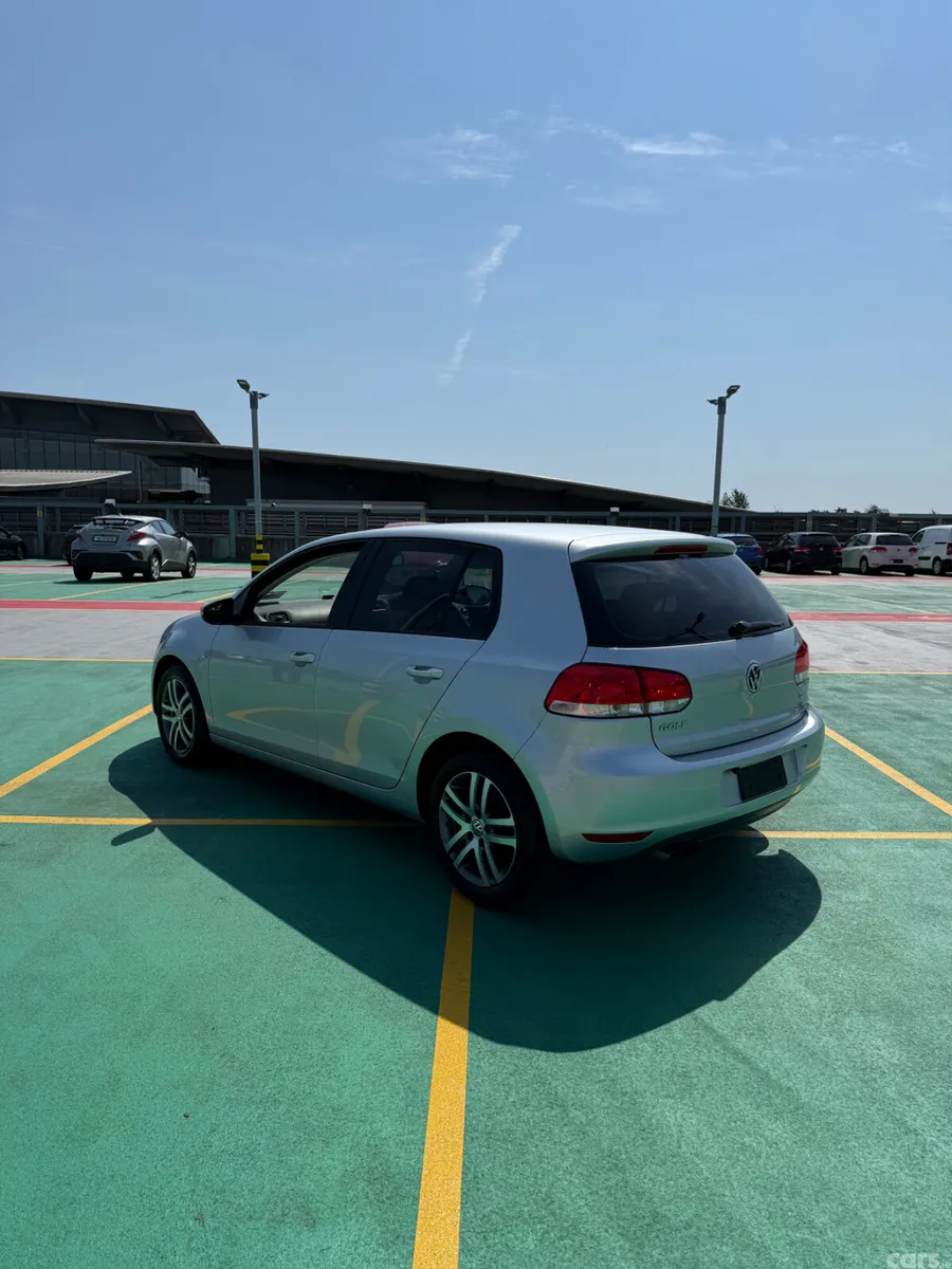 Volkswagen Golf Hatchback, Petrol, 2011, Silver