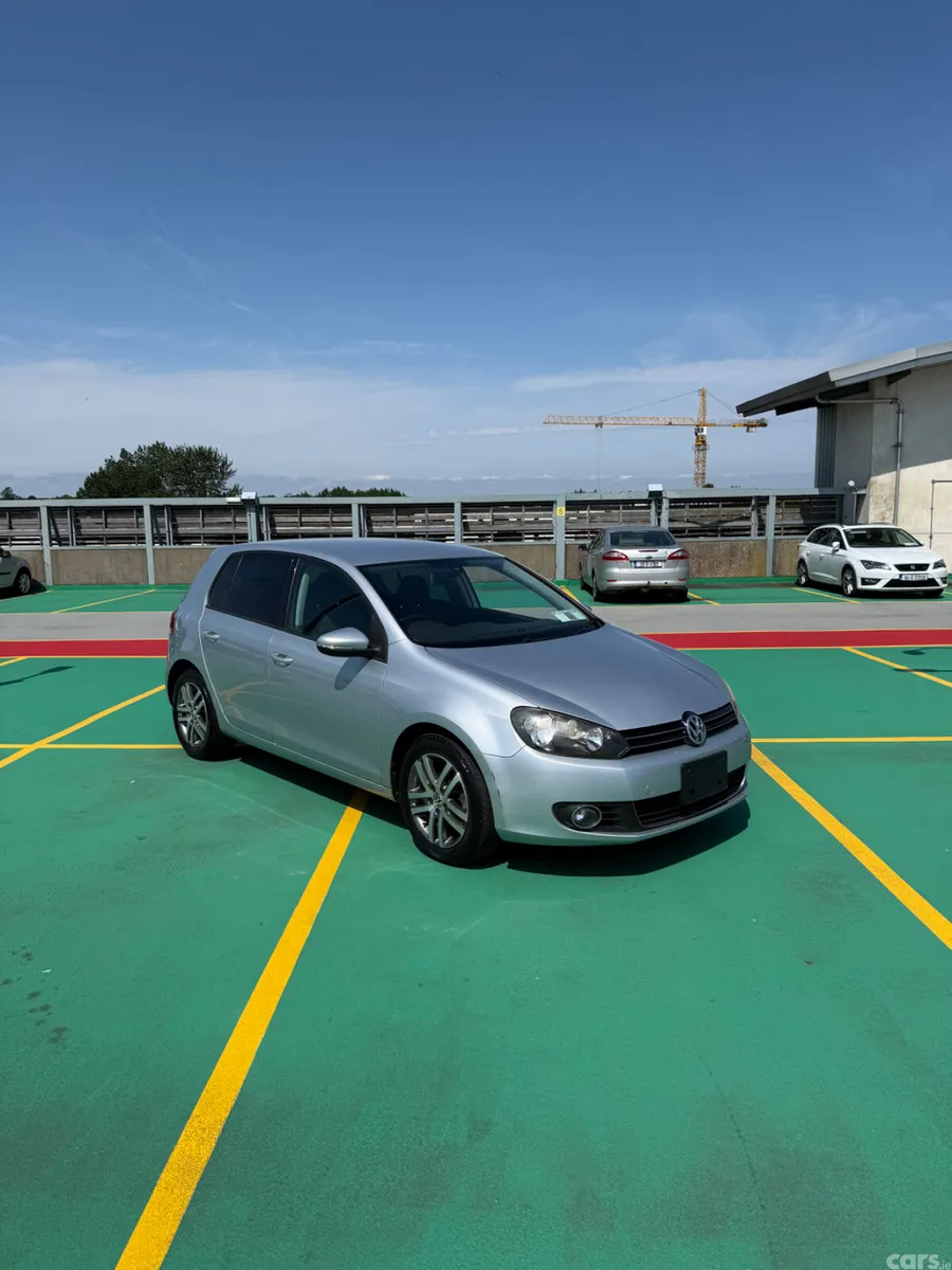 Volkswagen Golf Hatchback, Petrol, 2011, Silver