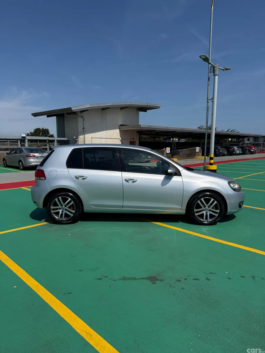 Volkswagen Golf Hatchback, Petrol, 2011, Silver