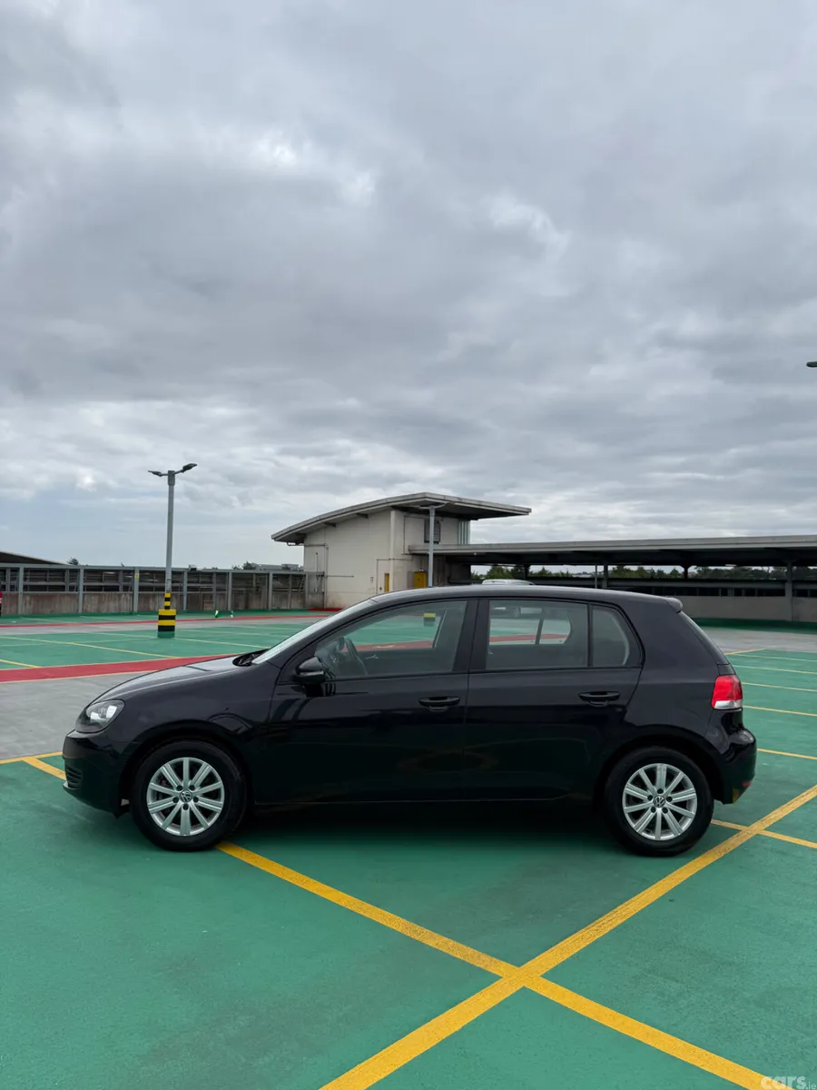 Volkswagen Golf Hatchback, Petrol, 2012, Black