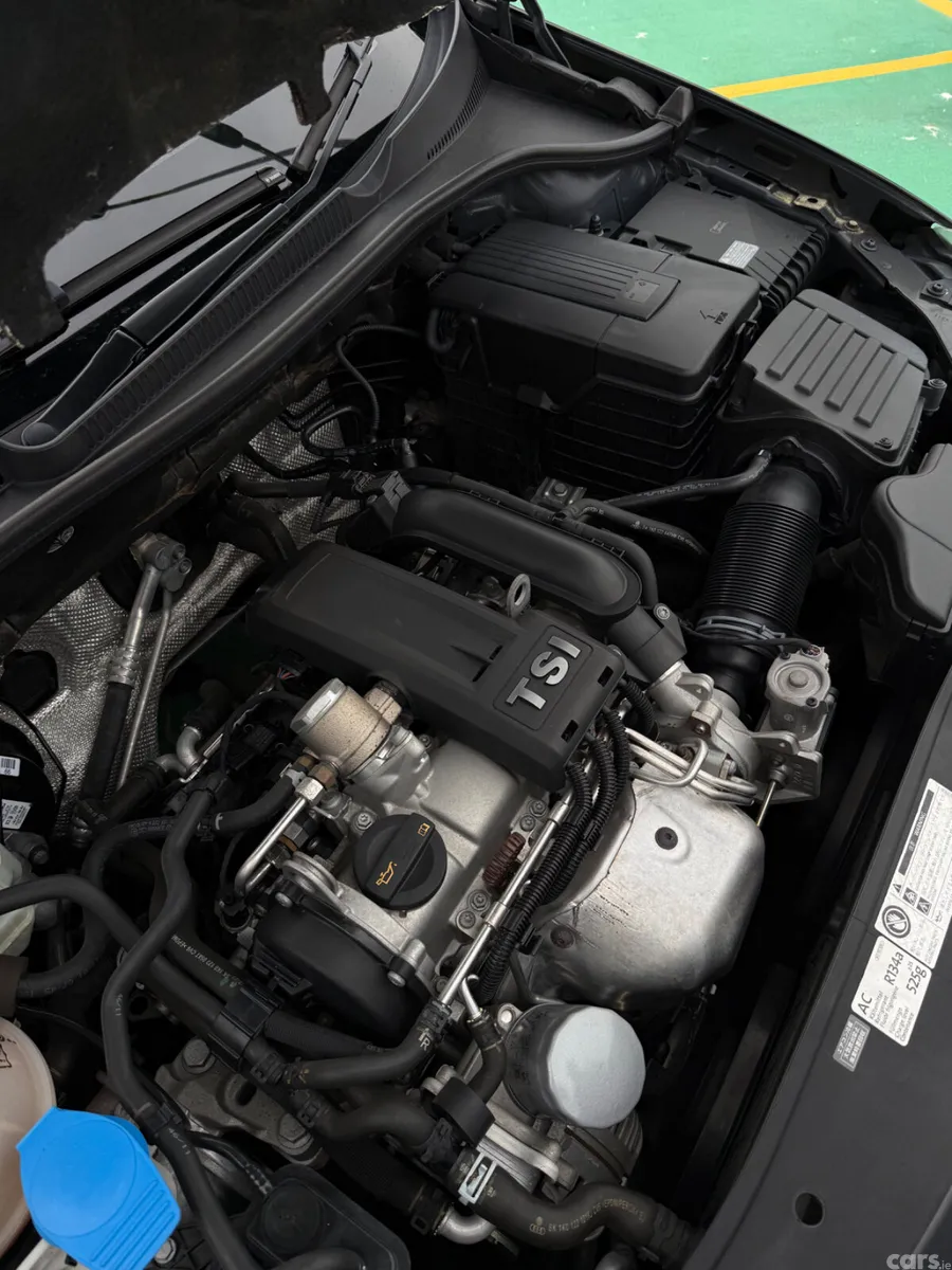 Volkswagen Golf Hatchback, Petrol, 2012, Black