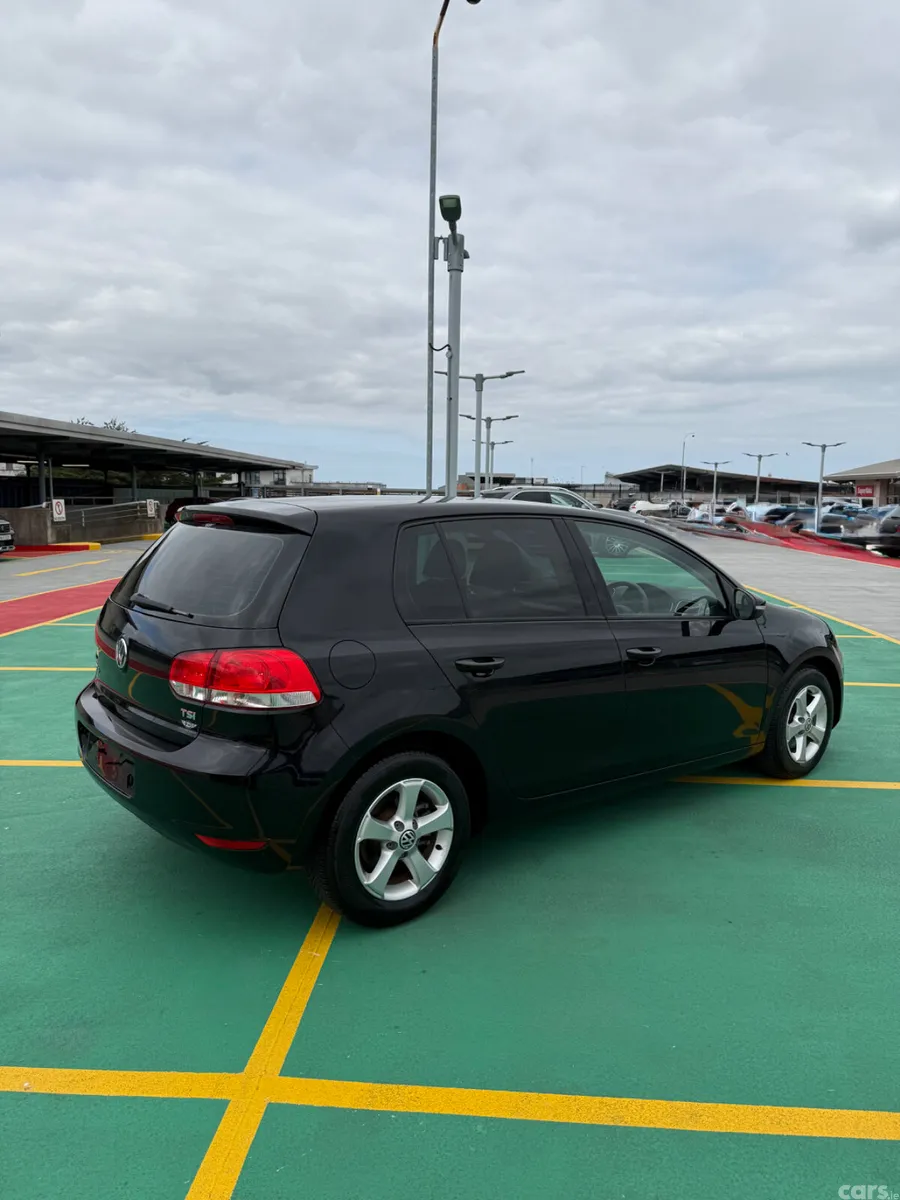 Volkswagen Polo Hatchback, Petrol, 2010, Black