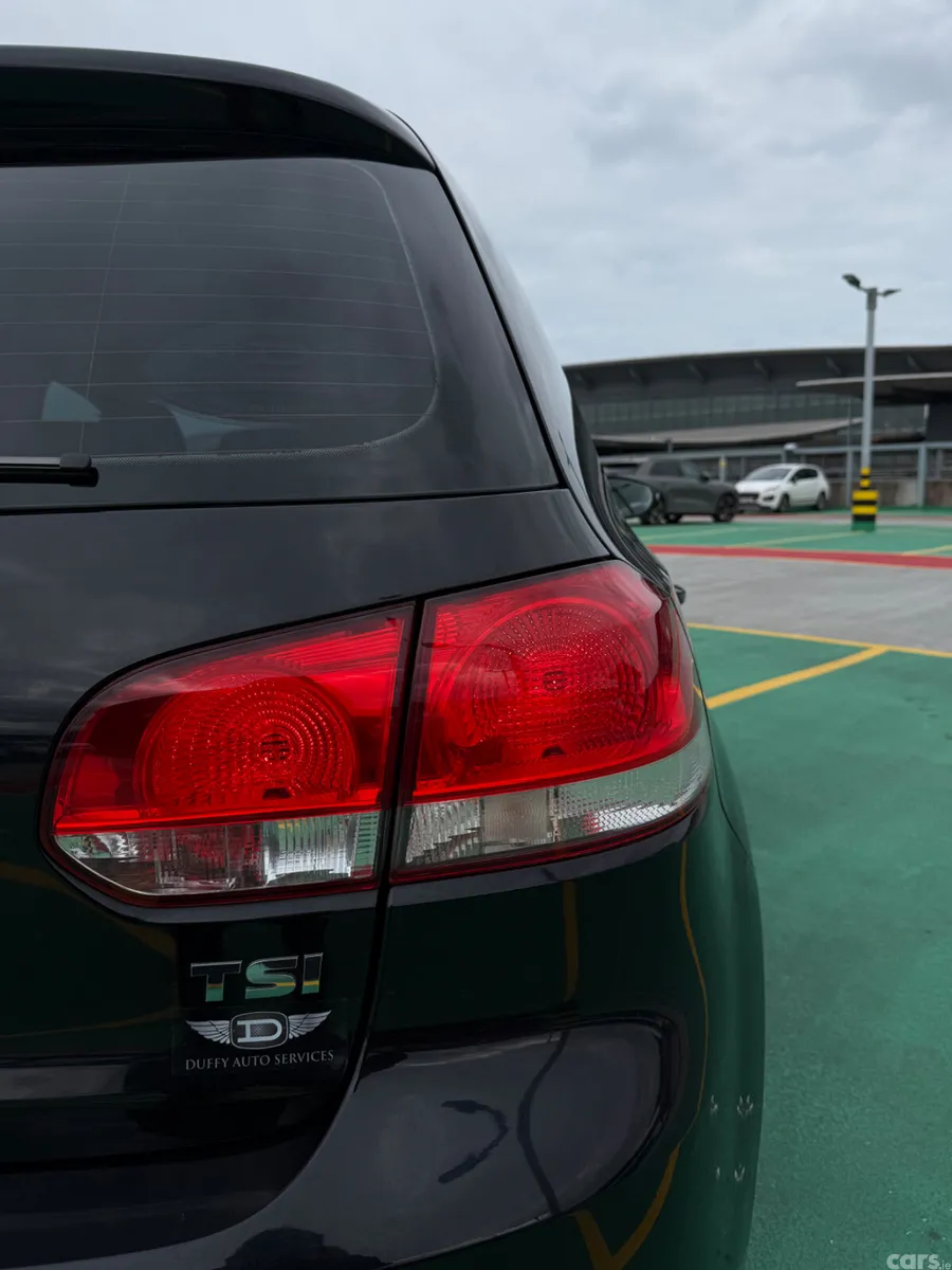 Volkswagen Polo Hatchback, Petrol, 2010, Black