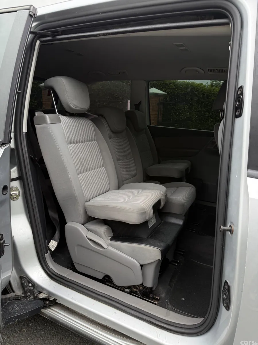 SEAT Alhambra MPV, Diesel, 2011, Silver