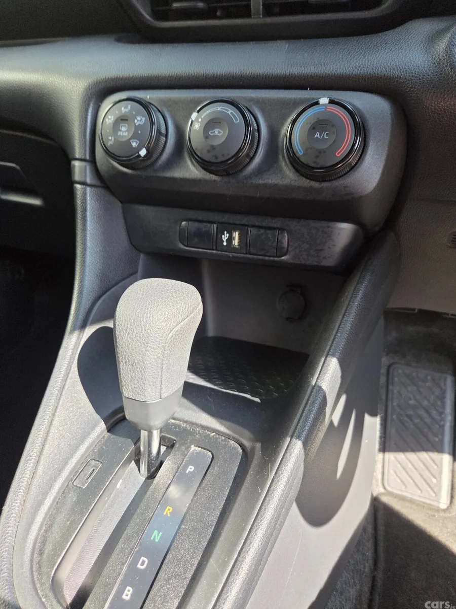 Toyota Yaris Hatchback, Petrol, 2021, White