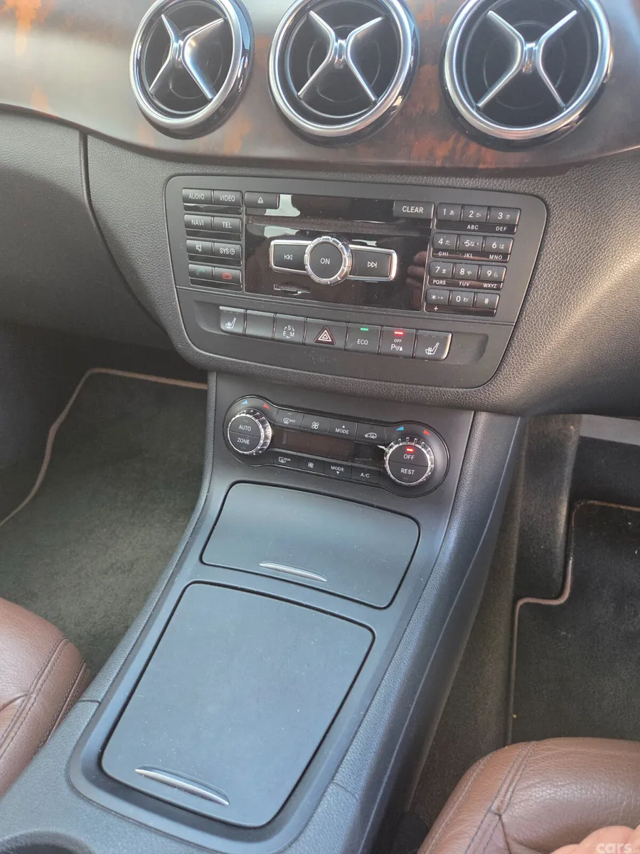 Mercedes-Benz B-Class Hatchback, Petrol, 2013, Grey
