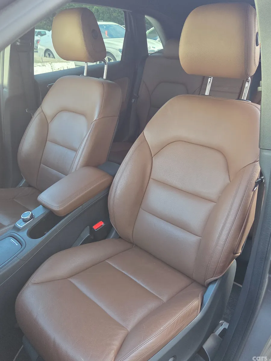 Mercedes-Benz B-Class Hatchback, Petrol, 2013, Grey