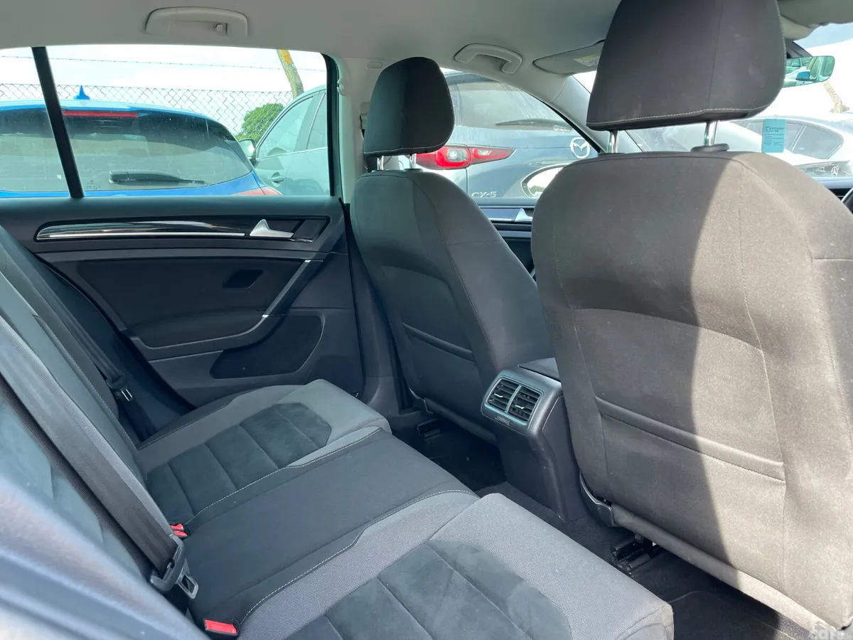 Volkswagen Golf Estate, Petrol, 2018, Grey