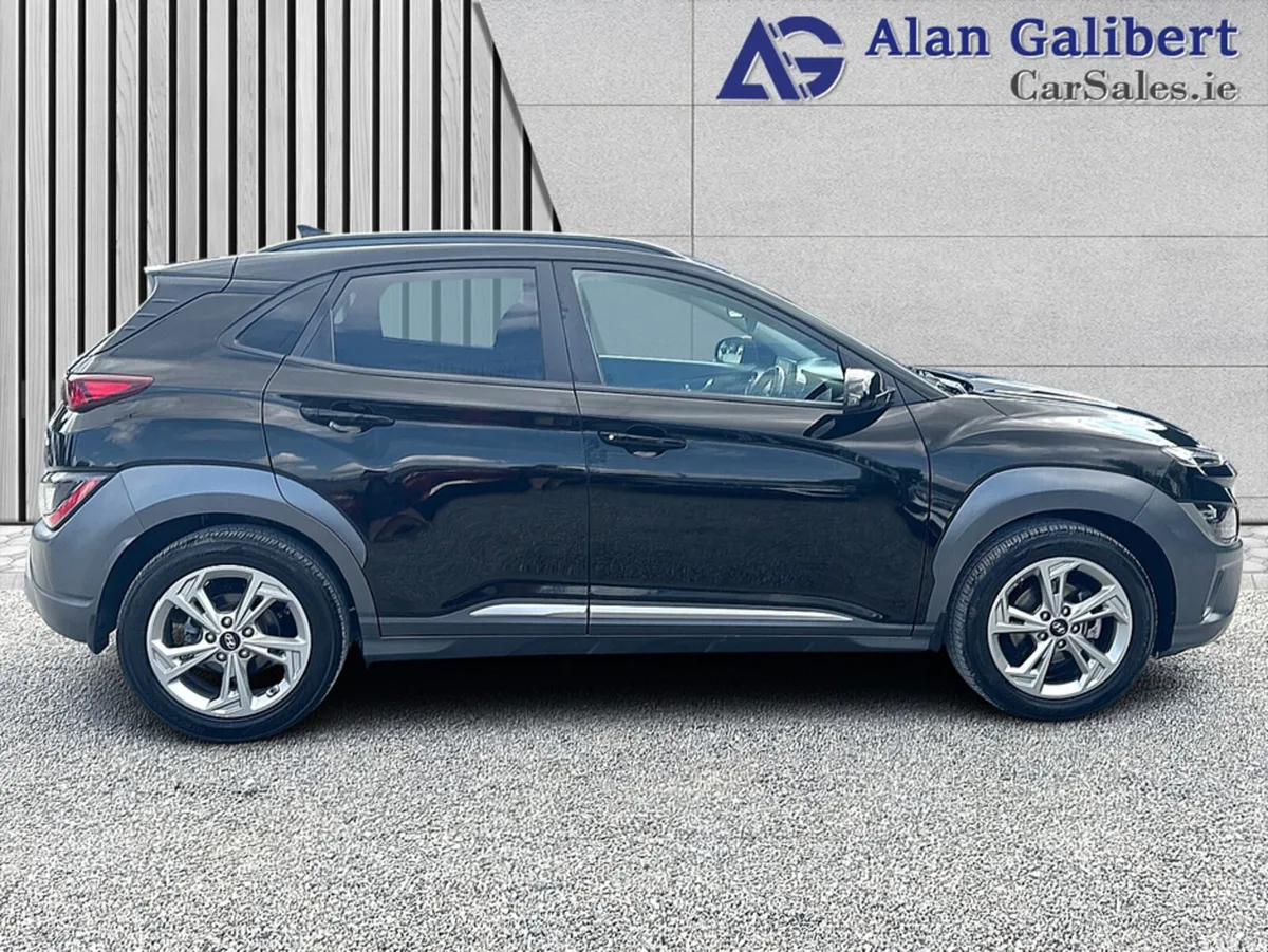 Hyundai KONA MPV, Petrol, 2021, Black