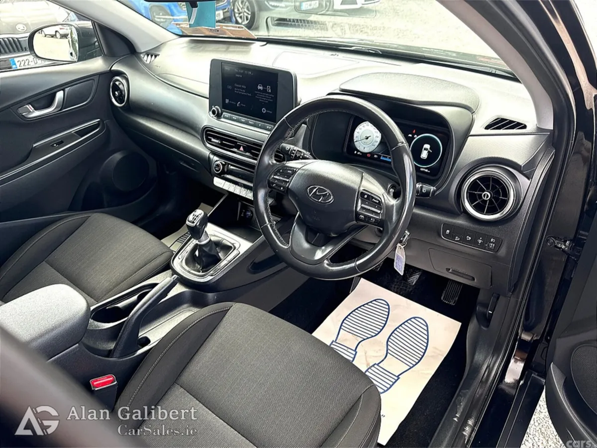 Hyundai KONA MPV, Petrol, 2021, Black