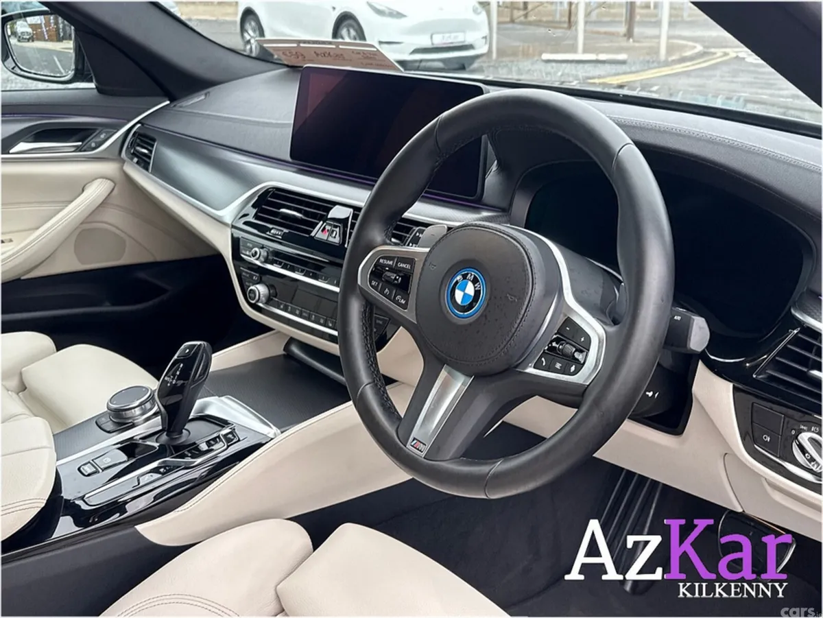BMW 5-Series Saloon, Petrol Plug-in Hybrid, 2022, Grey
