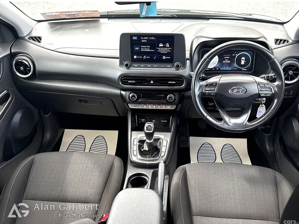 Hyundai KONA MPV, Petrol, 2021, Black