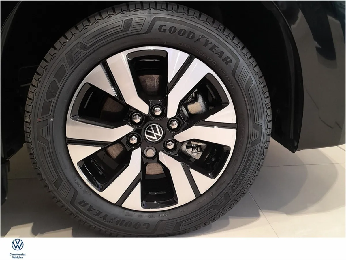 Volkswagen Caravelle Other, Electric, 2026, 