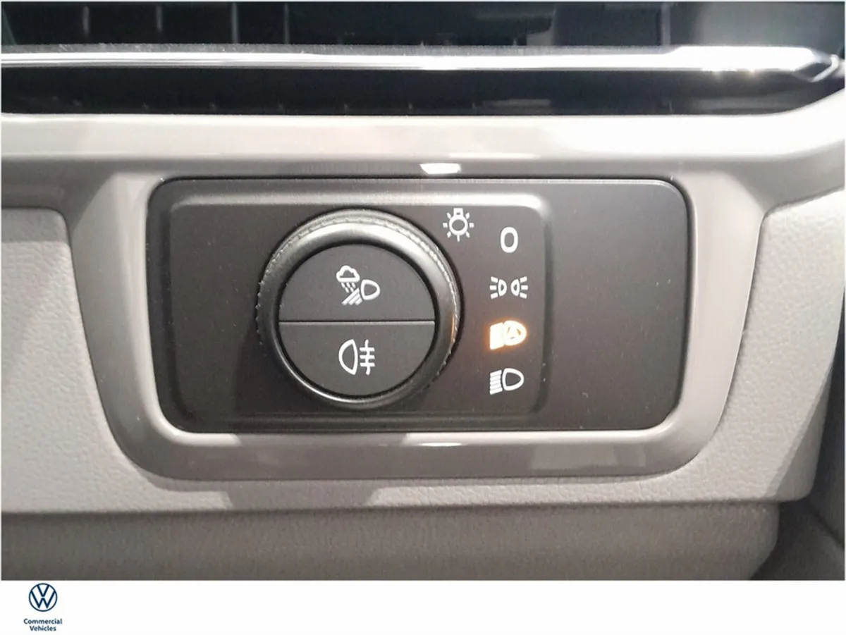 Volkswagen Caravelle Other, Electric, 2026, 