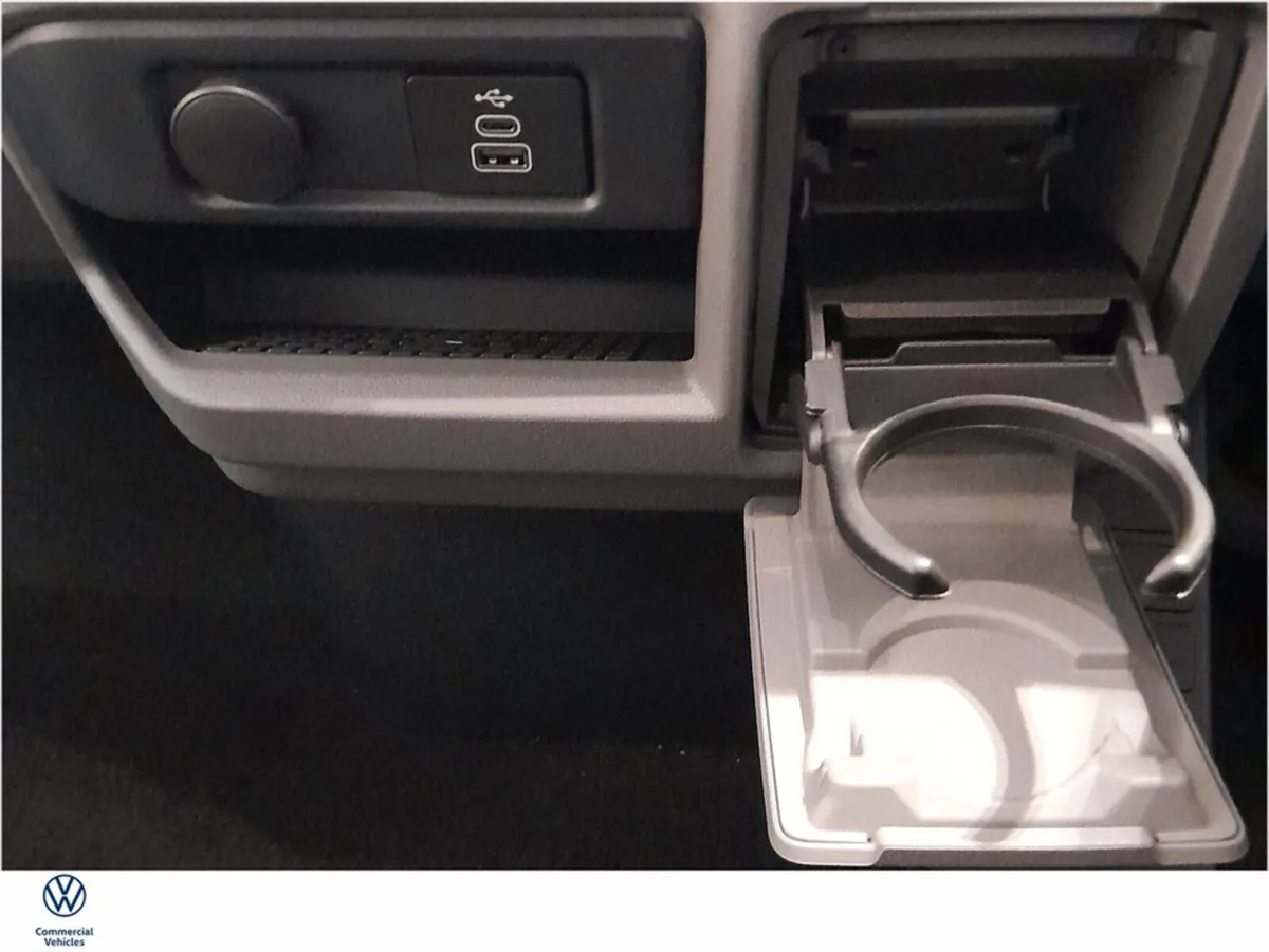 Volkswagen Caravelle Other, Electric, 2026, 