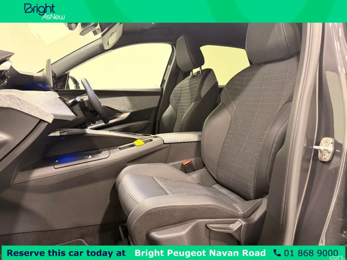 Peugeot 3008 SUV, Petrol, 2025, Grey