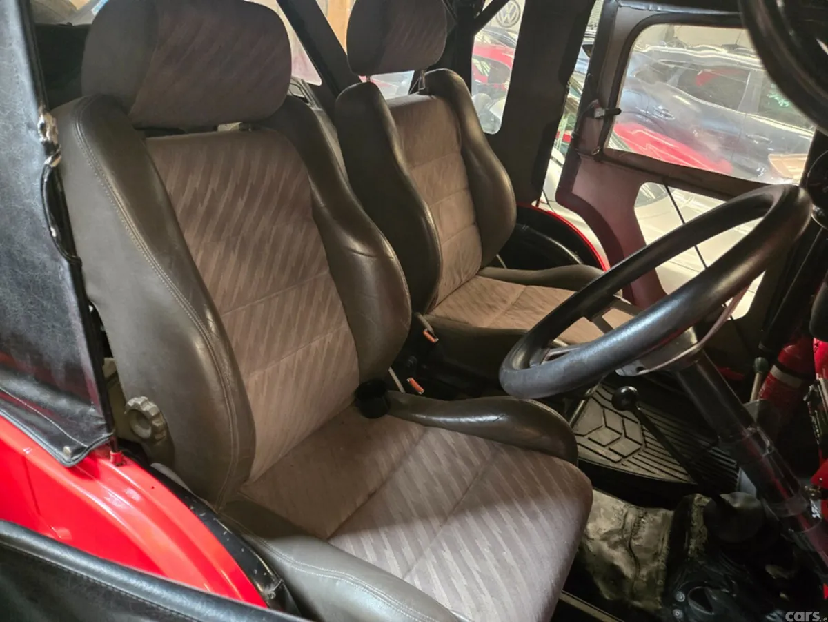 Jeep Renegade SUV, Petrol, 1975, Red