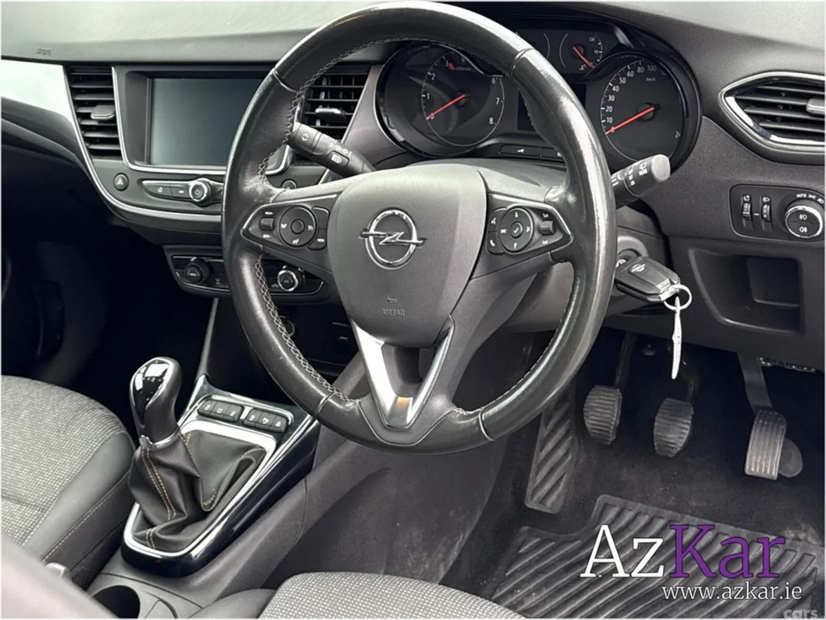 Opel Crossland X Hatchback, Petrol, 2022, Blue