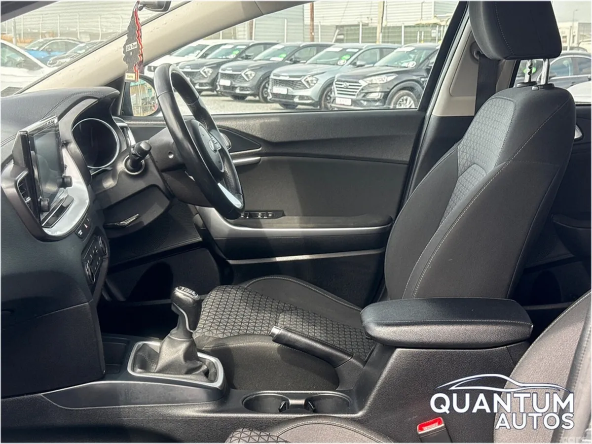 Kia XCeed Hatchback, Diesel, 2021, Grey