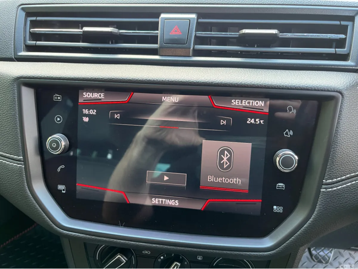 SEAT Arona SUV, Diesel, 2018, Red