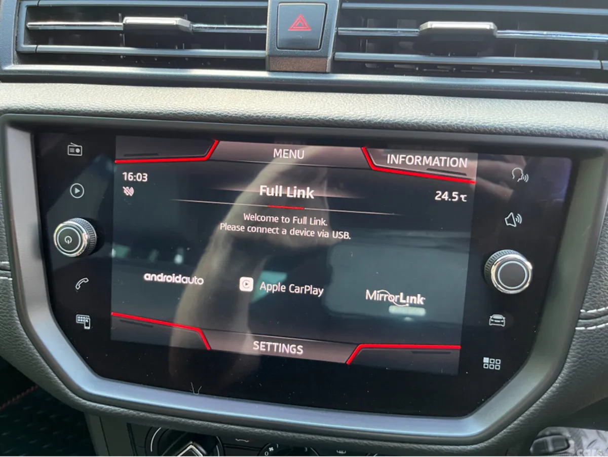 SEAT Arona SUV, Diesel, 2018, Red