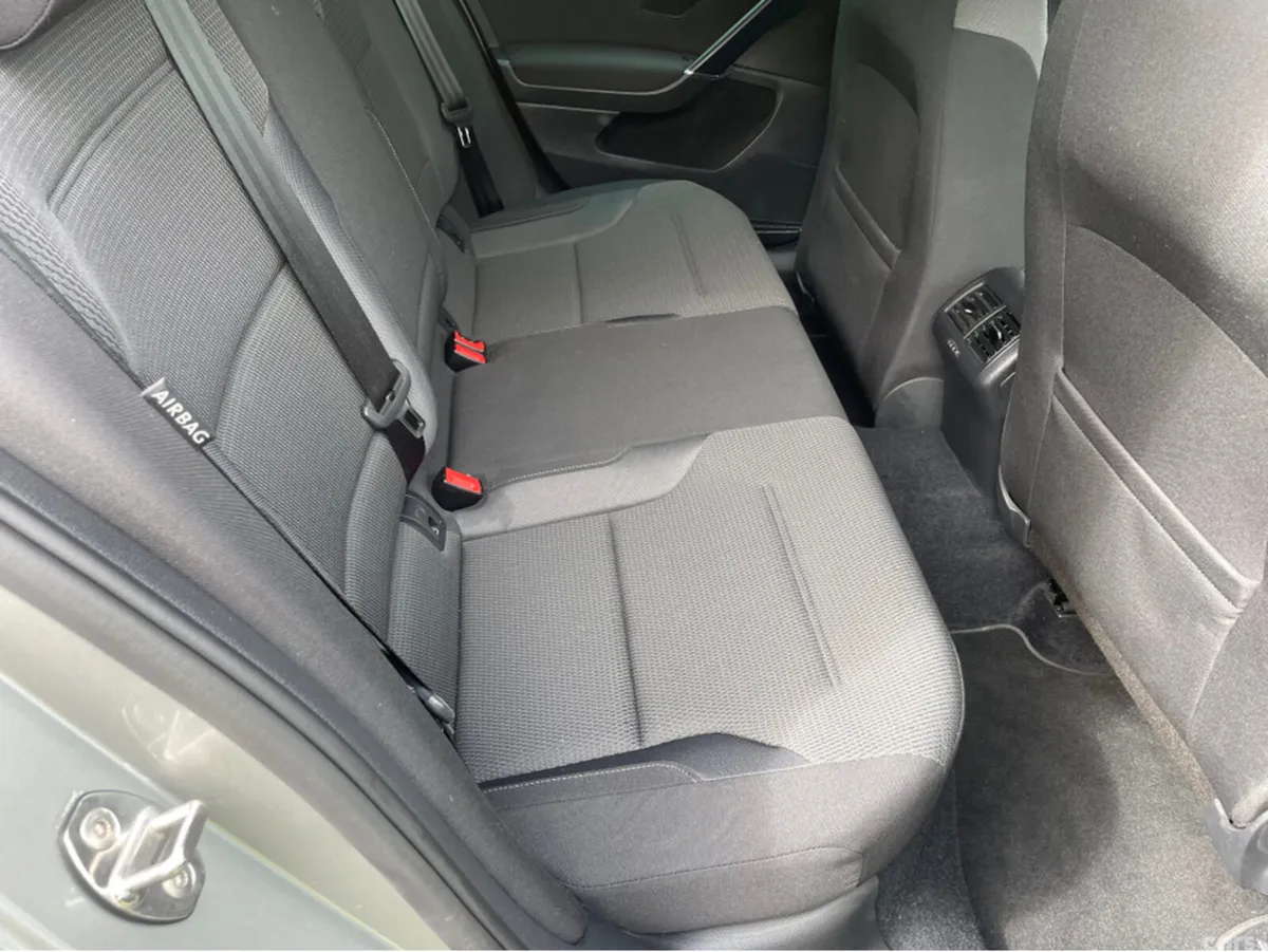 Volkswagen Golf Hatchback, Petrol, 2016, Silver