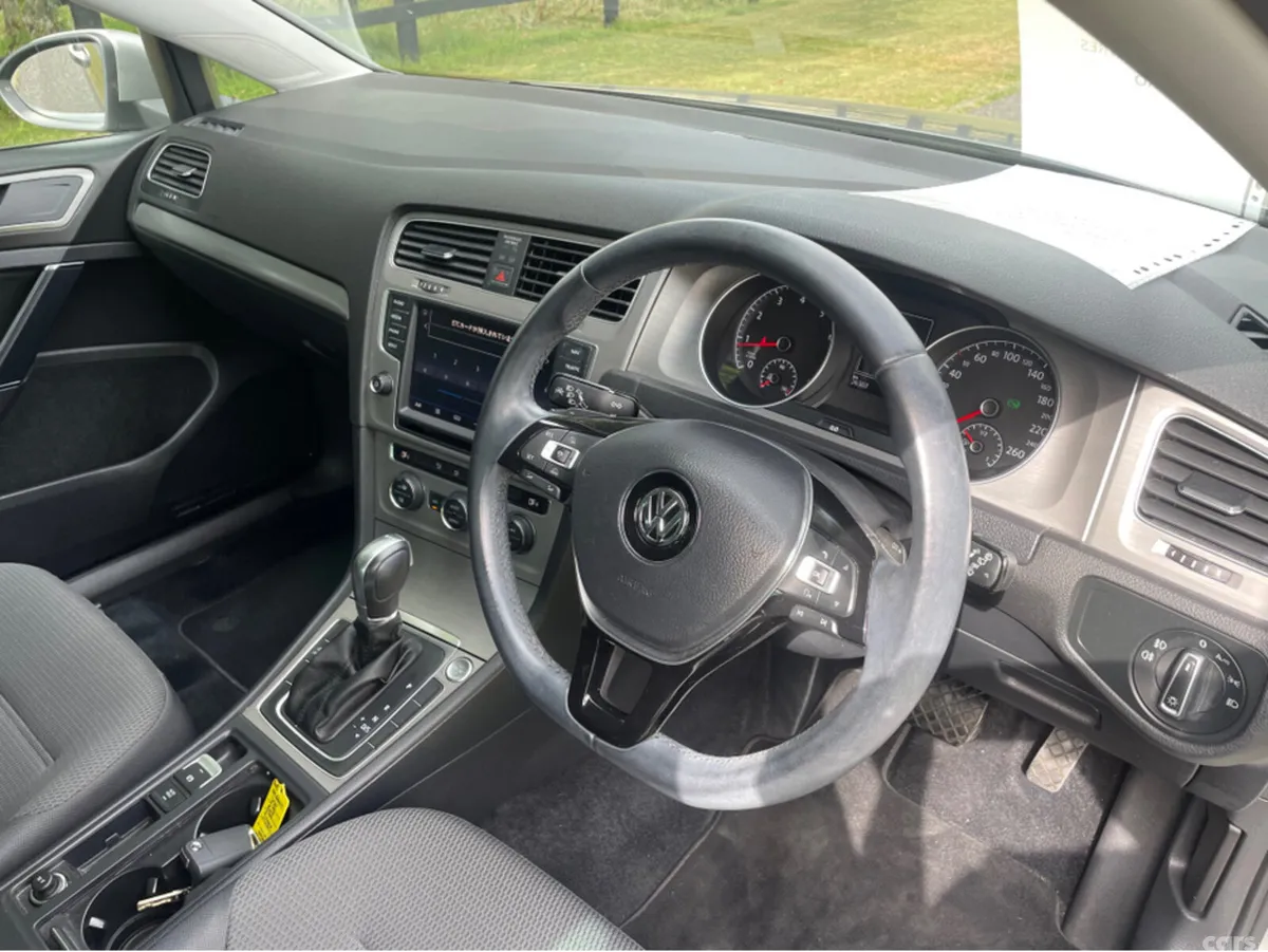 Volkswagen Golf Hatchback, Petrol, 2016, Silver