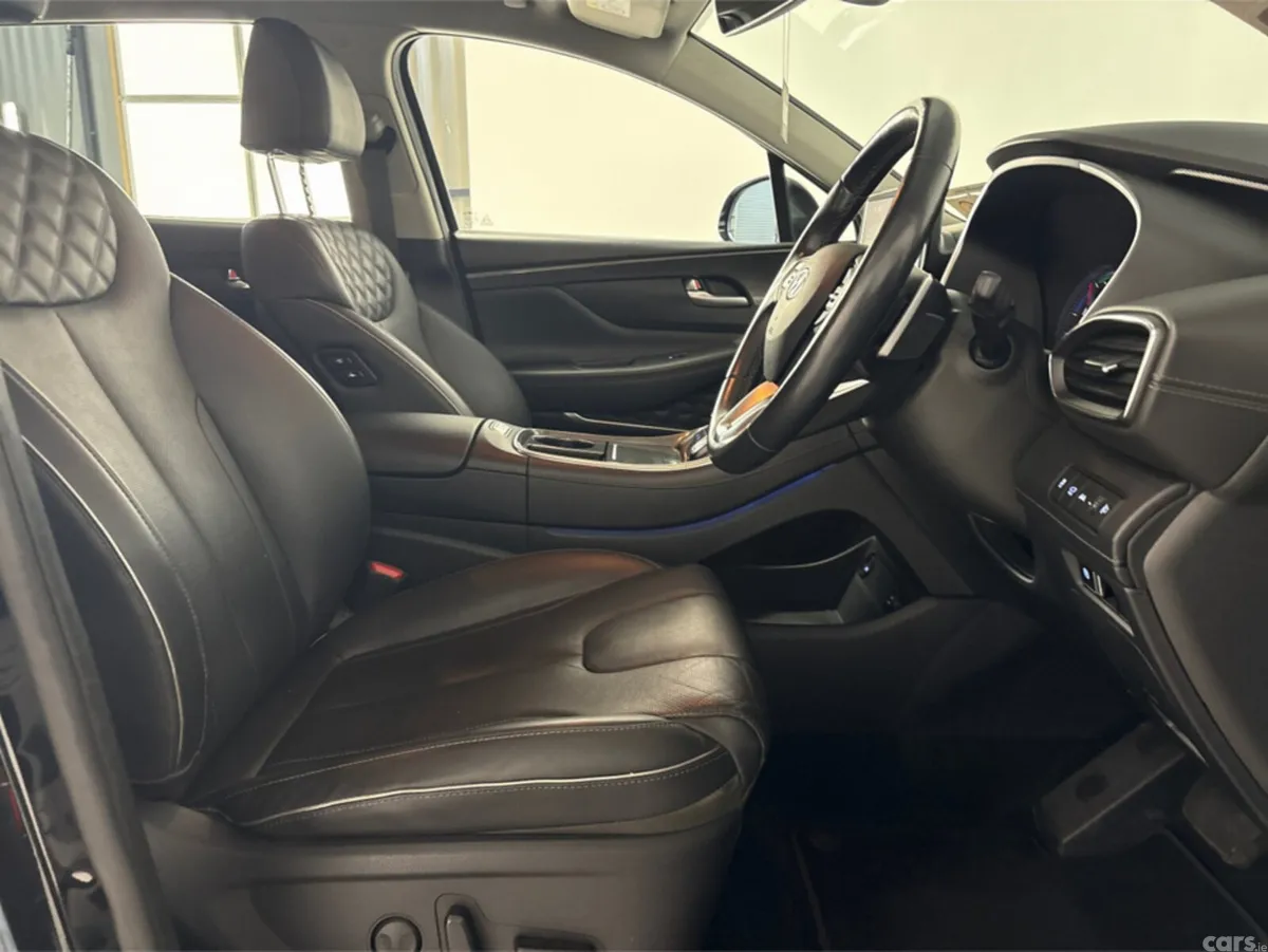 Hyundai Santa Fe Estate, Petrol Plug-in Hybrid, 2023, Black