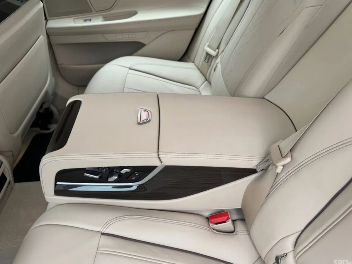 BMW 7-Series Saloon, Diesel, 2018, Grey