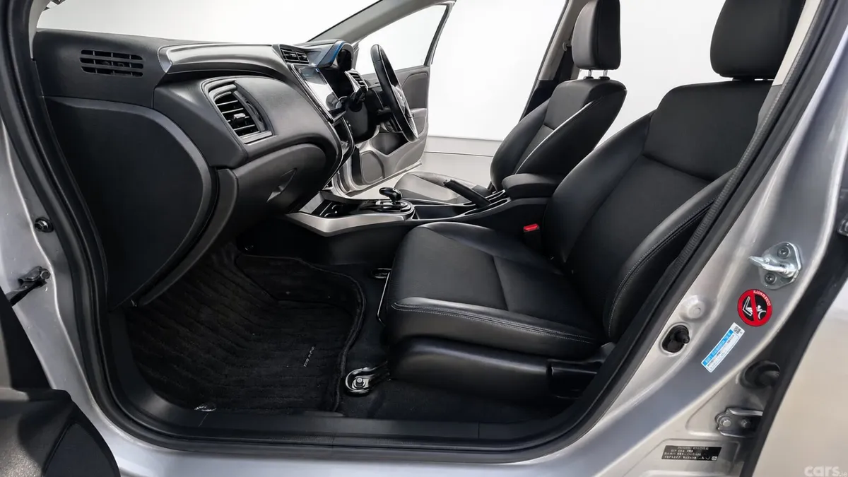 Honda Grace Saloon, Petrol Hybrid, 2017, Grey