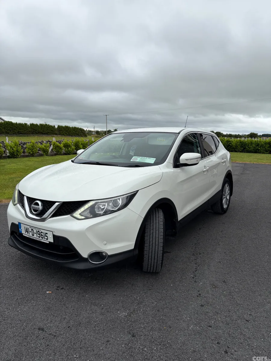 Nissan Qashqai Hatchback, Diesel, 2014, White