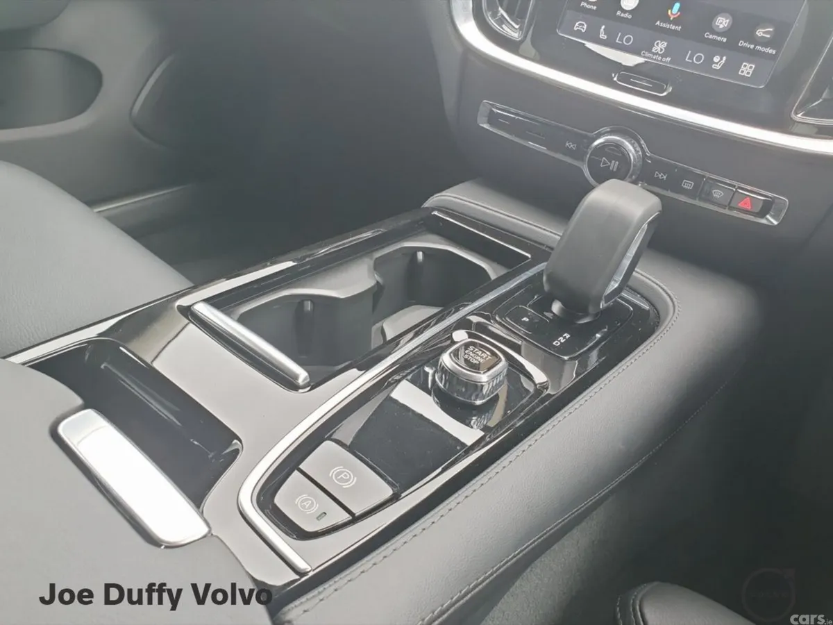 Volvo V60 Estate, Petrol Plug-in Hybrid, 2025, Black