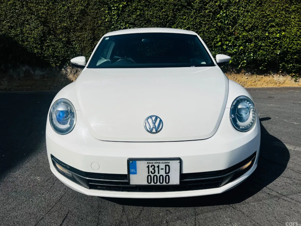 Volkswagen Beetle Hatchback, Petrol, 2013, White