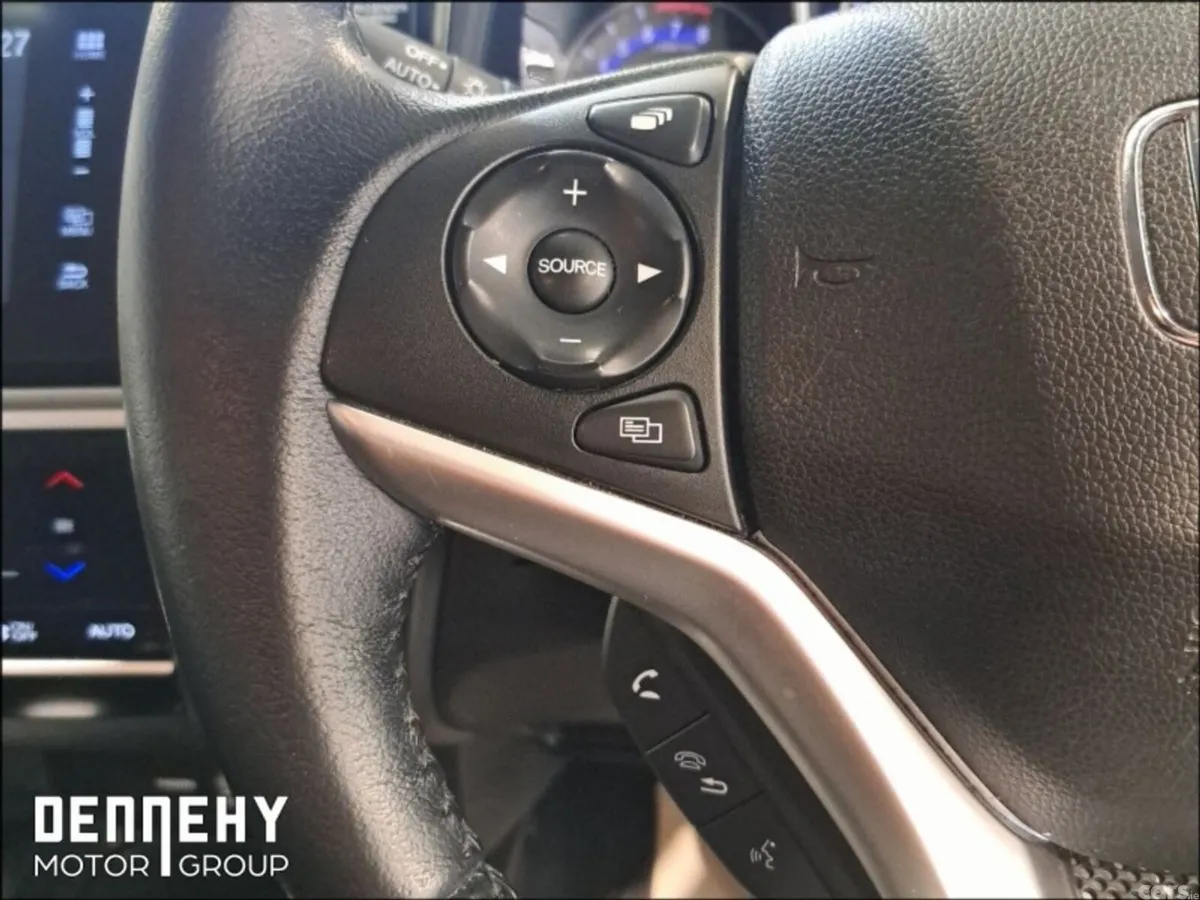 Honda Jazz Hatchback, Petrol, 2019, Grey