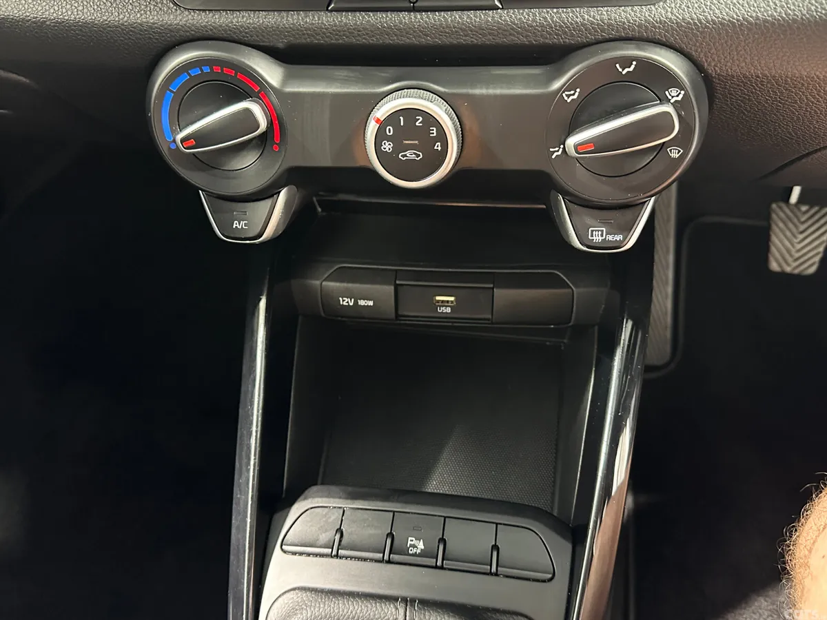 Kia Rio Hatchback, Petrol, 2023, Black