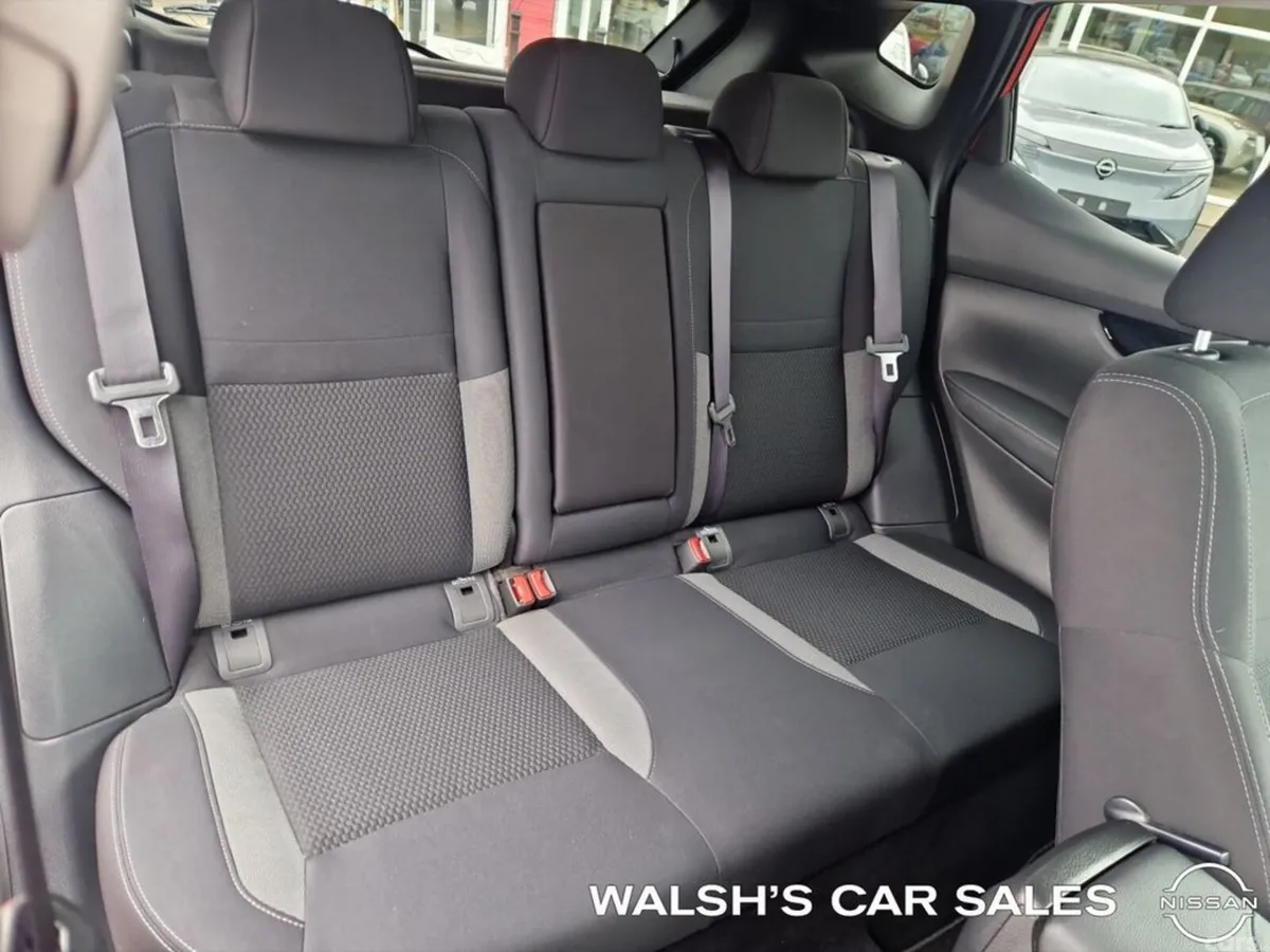 Nissan Qashqai SUV, Petrol, 2020, Red