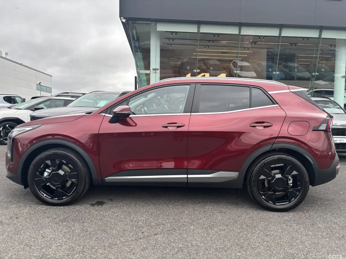 Kia Sportage SUV, Petrol Plug-in Hybrid, 2026, Red