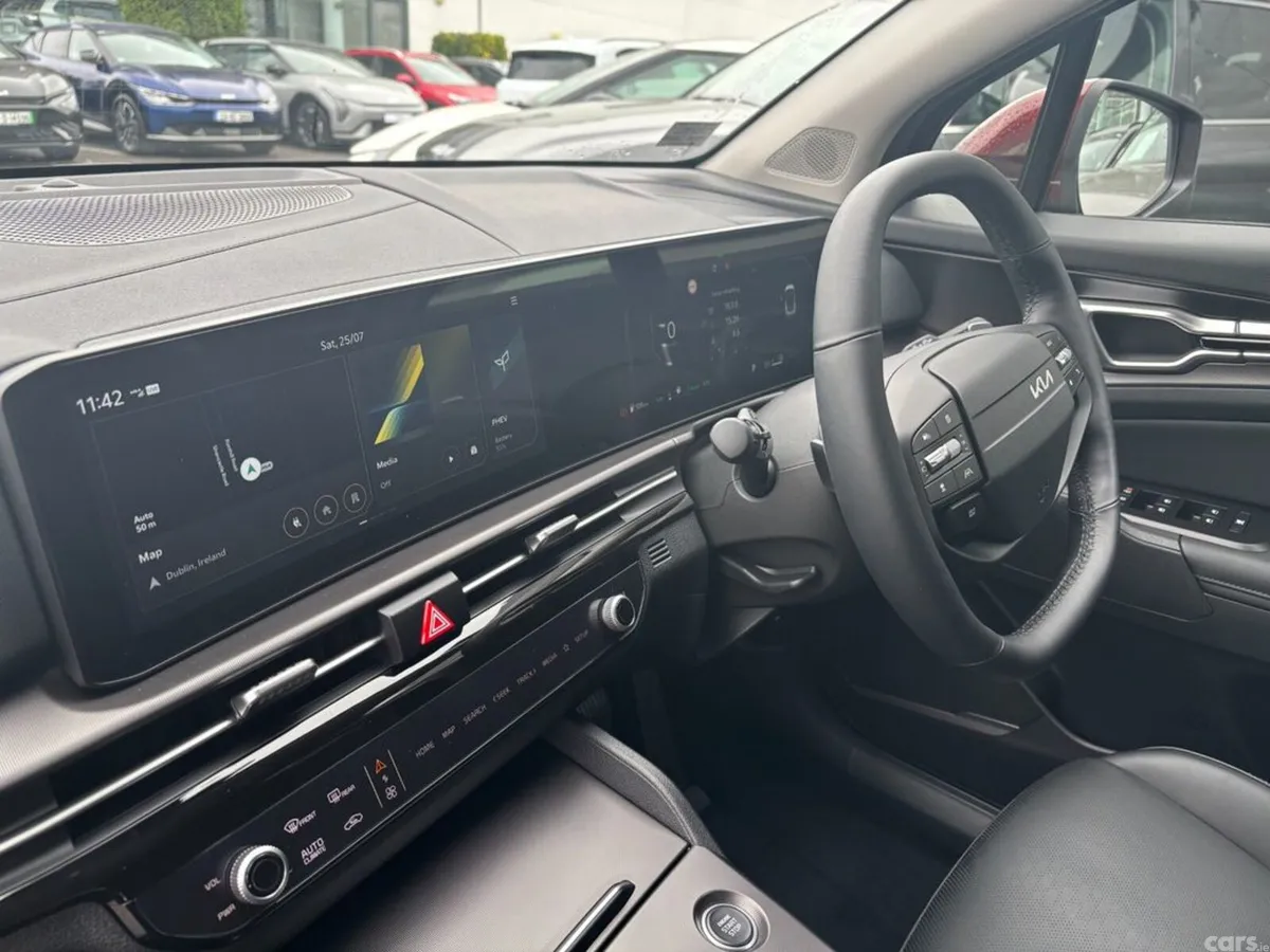 Kia Sportage SUV, Petrol Plug-in Hybrid, 2026, Red
