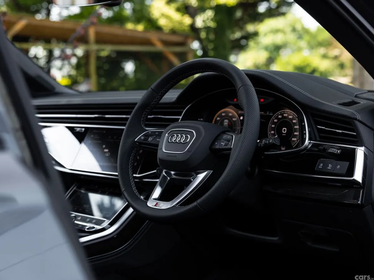 Audi Q7 SUV, Petrol Plug-in Hybrid, 2026, Grey