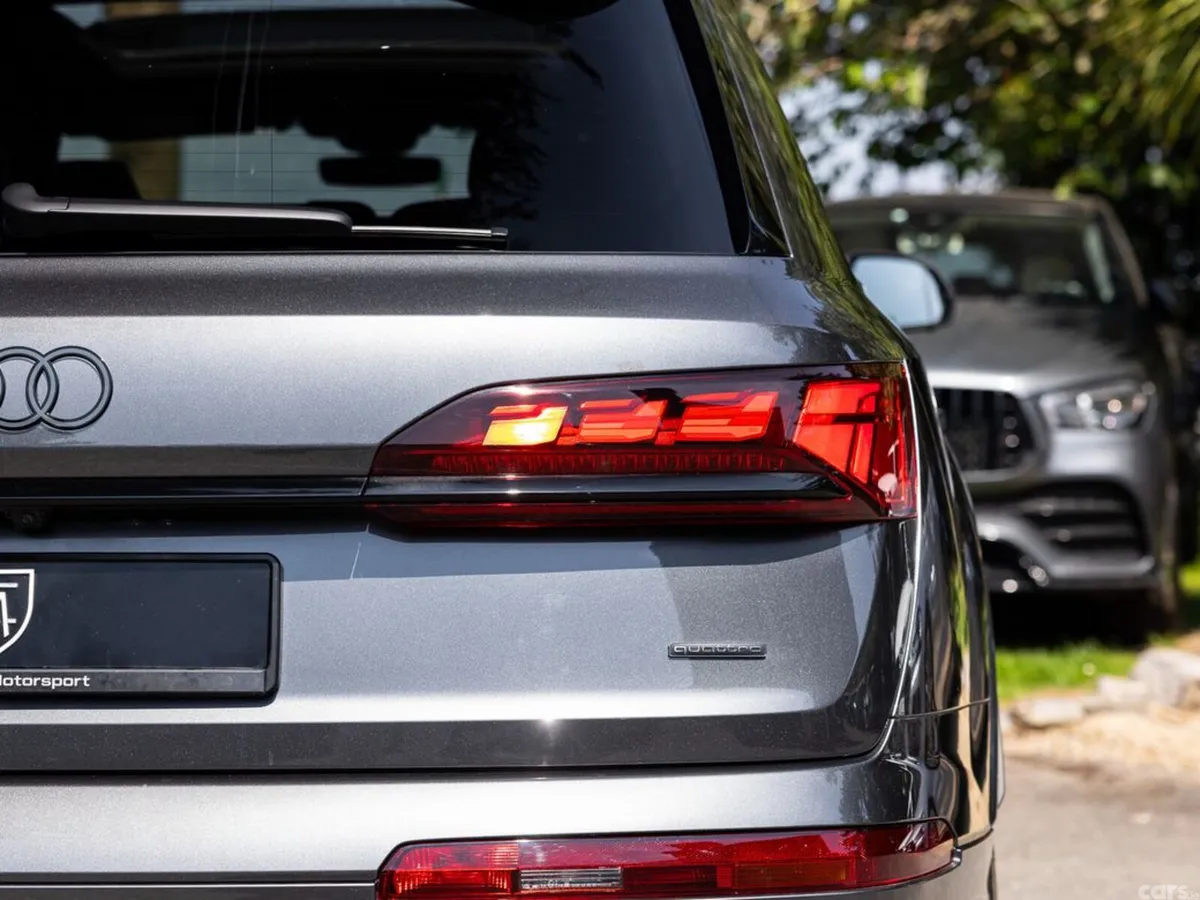 Audi Q7 SUV, Petrol Plug-in Hybrid, 2026, Grey