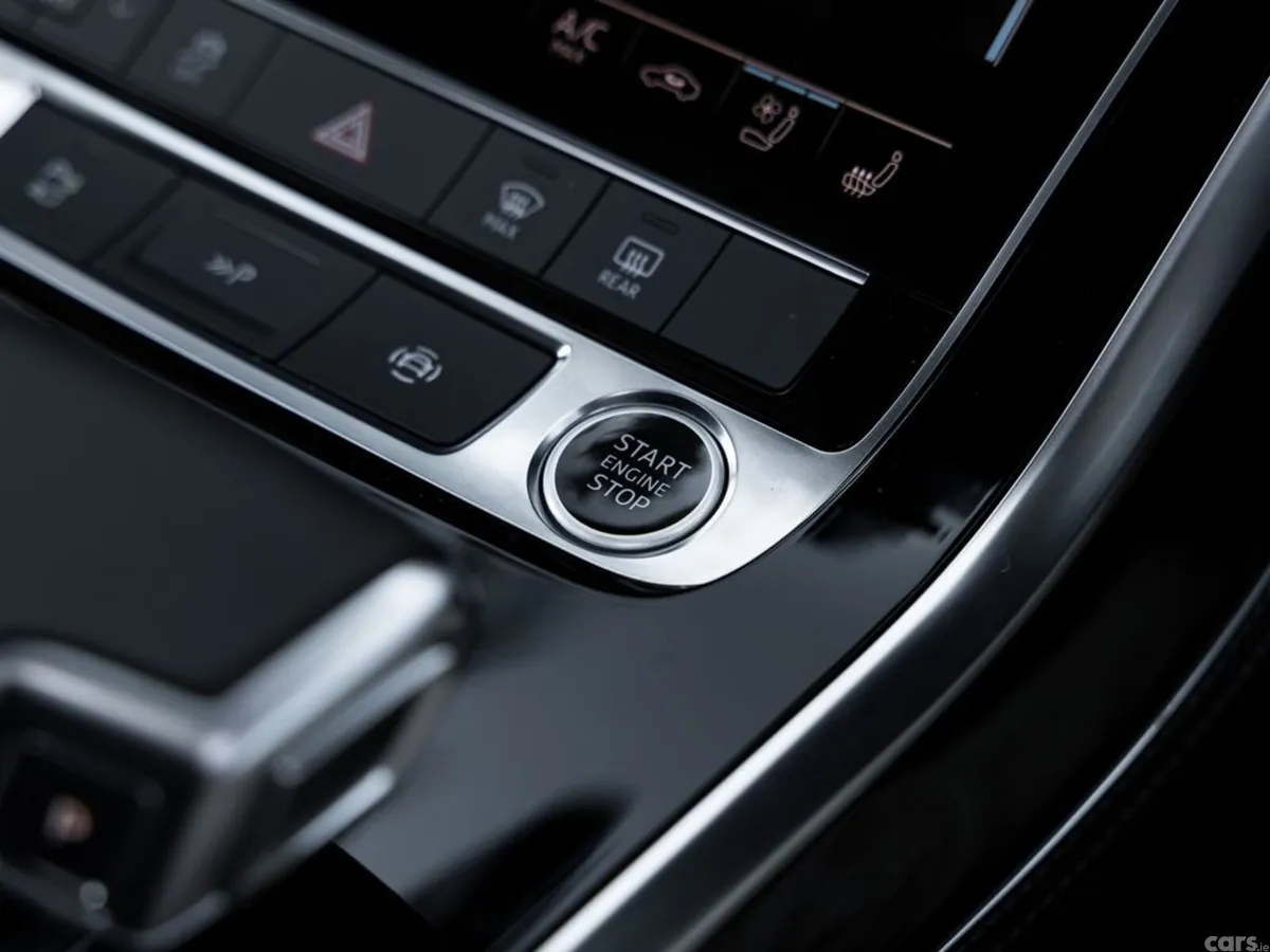 Audi Q7 SUV, Petrol Plug-in Hybrid, 2026, Grey