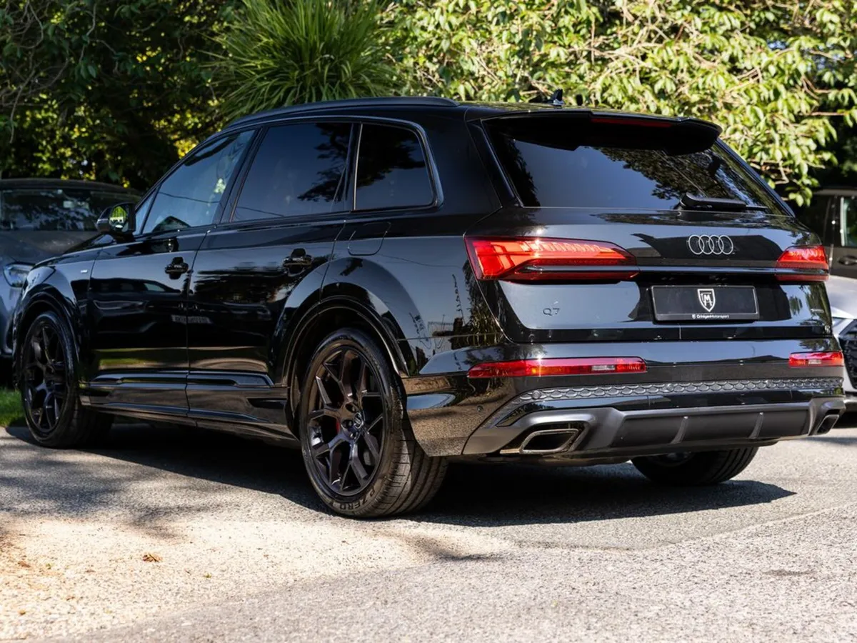 Audi Q7 SUV, Petrol Plug-in Hybrid, 2026, Black