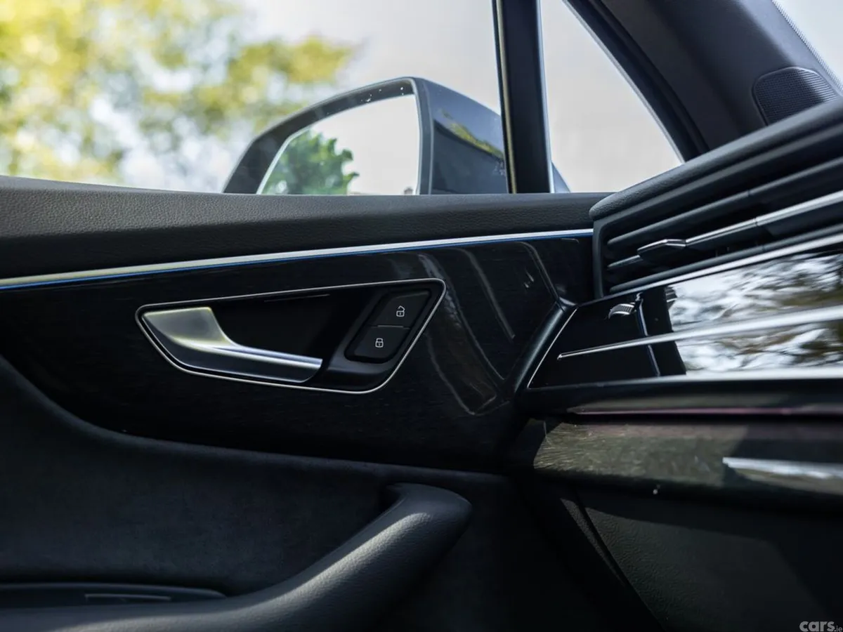 Audi Q7 SUV, Petrol Plug-in Hybrid, 2026, Black