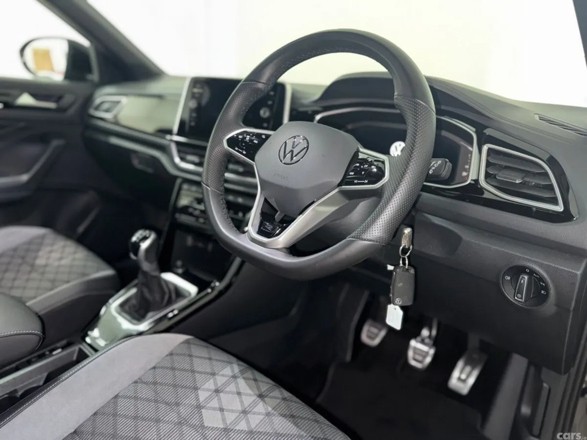 Volkswagen T-Roc Estate, Petrol, 2023, Black