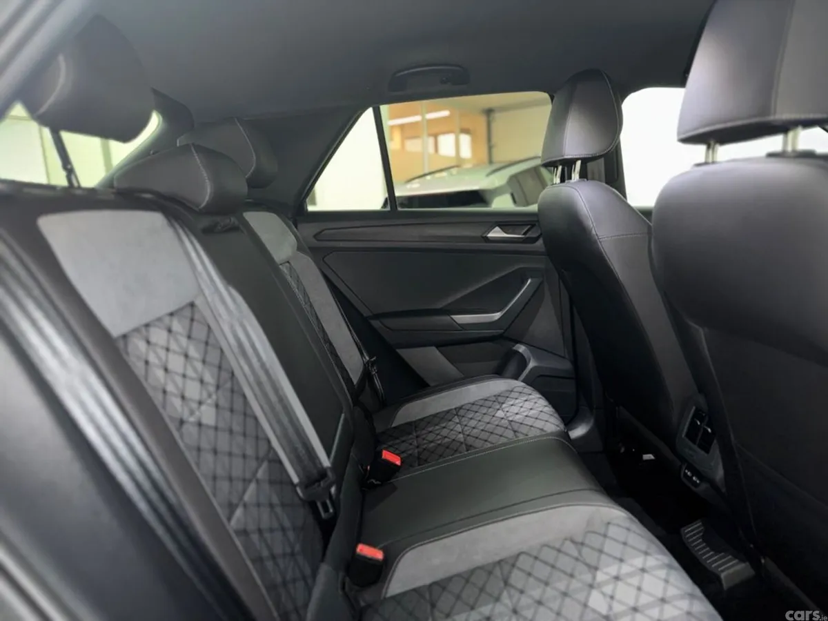 Volkswagen T-Roc Estate, Petrol, 2023, Black