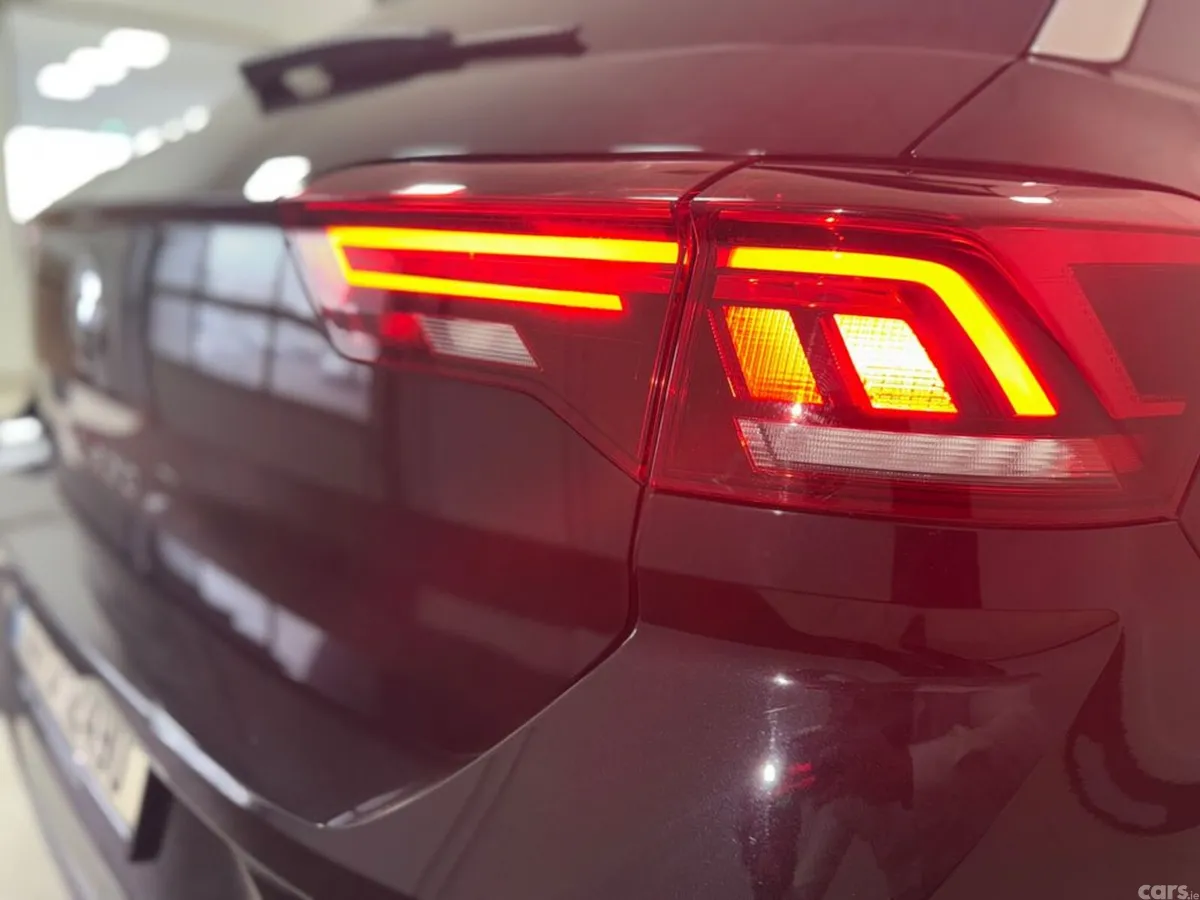 Volkswagen T-Roc Estate, Petrol, 2023, Black